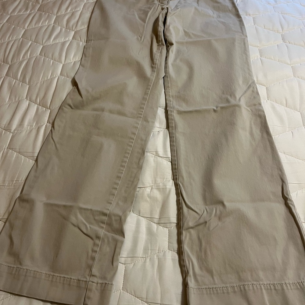 Women's Loft size 6. Khakis.